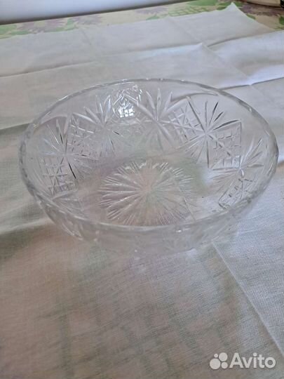 Набор столовой посуды и хрусталя