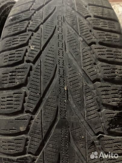 Nokian Tyres Hakkapeliitta R2 SUV 235/60 R18 107R