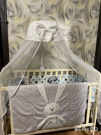 Детская кроватка