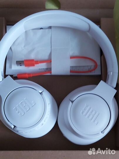 Беспроводные наушники jbl tune