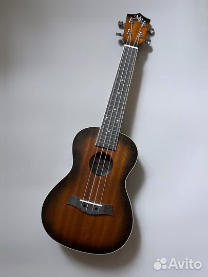 Укулеле концертная martin romas MR-02 TSB (24\)