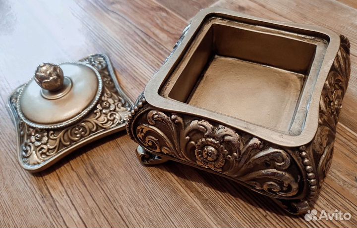 Шкатулка для украшений новая