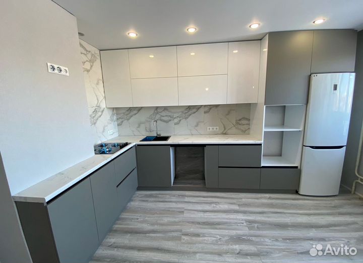 Кухонный гарнитур под потолок