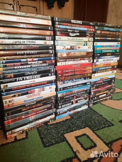 Видеокассеты с фильмами