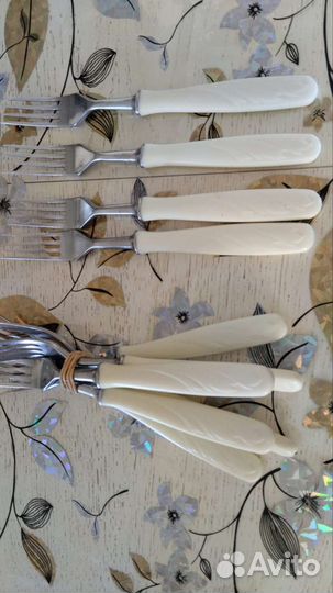 Вилки СССР белая ручка