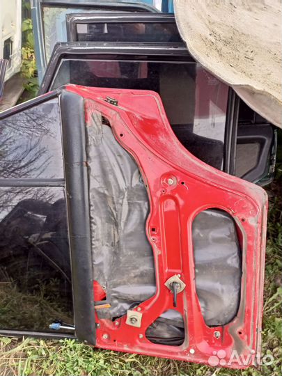 Двери задние ваз 2104
