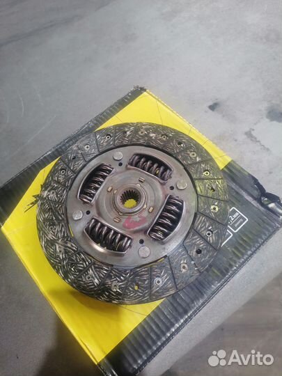 Комплект сцепления mitsubishi lancer 10