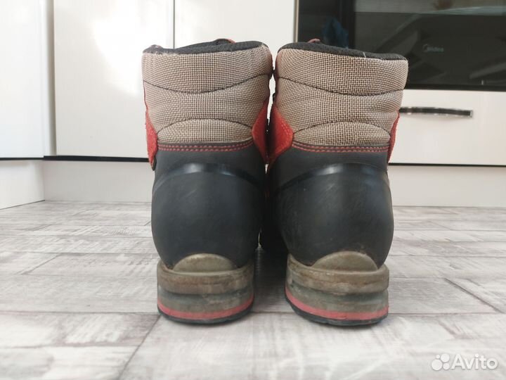 Альпинистские ботинки