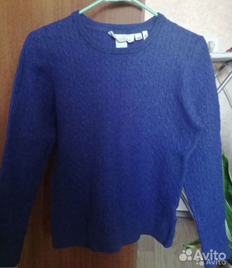 Школьный костюм,свитер,рубашки