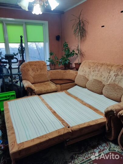 Диван угловой, раскладной б/у