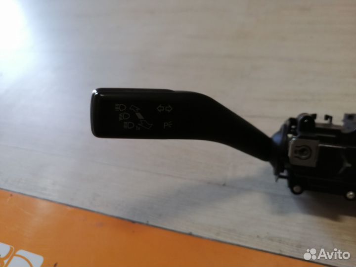 Переключатель поворотов дворников Skoda Octavia A5
