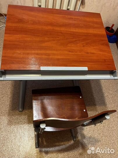 Растущая парта и стул деми