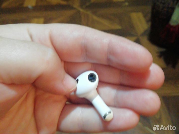 Беспроводные наушники apple airpods