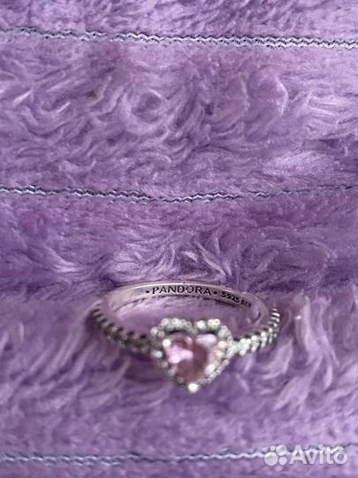 Pandora кольцо сердце