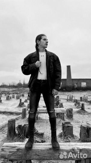 Кожаная винтажная куртка В стиле 