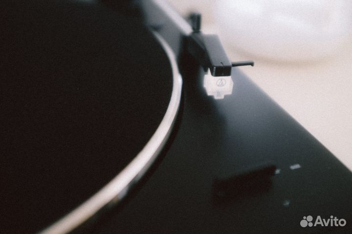 Виниловый проигрыватель Audio-Technica AT-LP60
