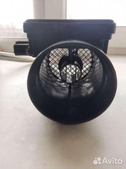 Датчик расхода воздуха Mazda Demio