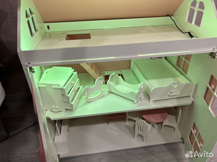 Детский игровой домик из дерева