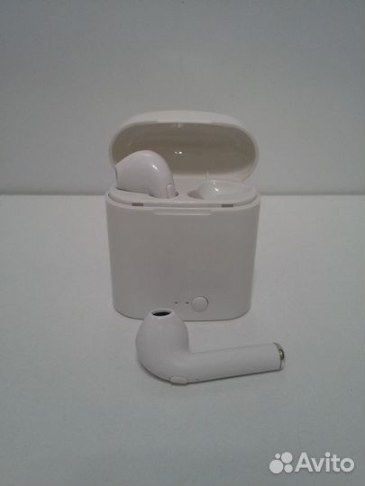 Наушники i7S (беспроводные) с зарядным чехлом