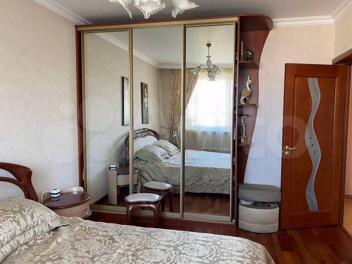 3-к. квартира, 84 м², 14/17 эт.