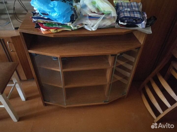 Тумба под телевизор