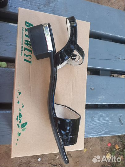 Босоножки женские 40 размер belwest