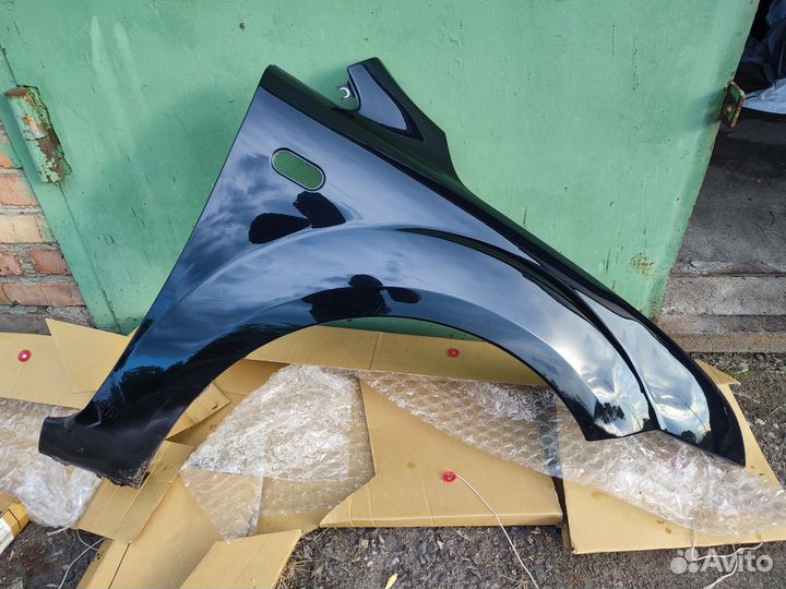 Крыло переднее левое и правое форд фокус 2