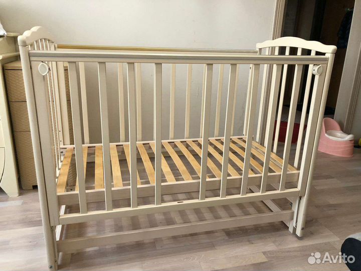 Кроватка+ комод