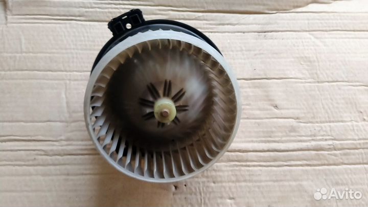 Моторчик печки Cadillac CTS 2