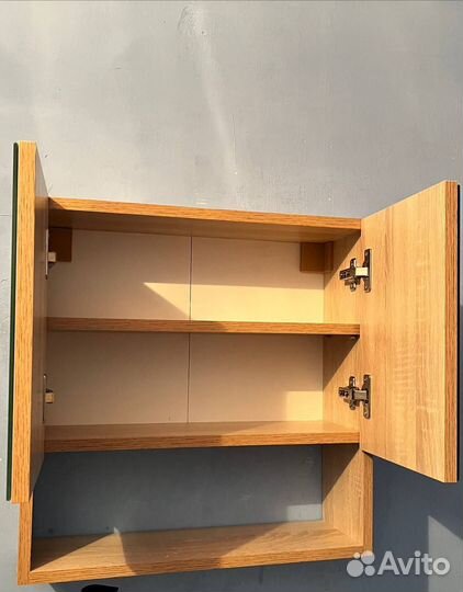 Шкафчик для ванной навесной