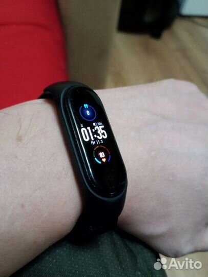 Умный фитнес браслет Xiaomi Mi Band 5