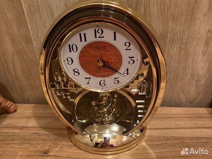 Часы настольные