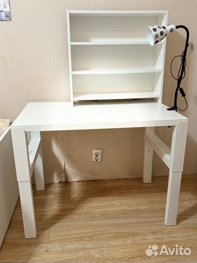Письменный стол IKEA белый