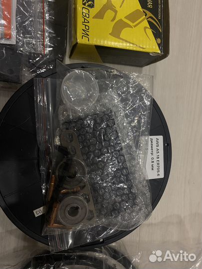 Продам сварочный полуавтомат Elitech аис200SYN