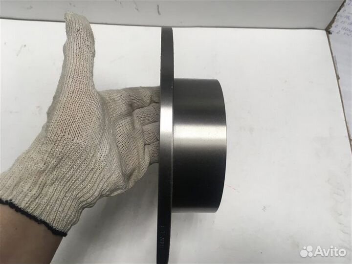 Диск тормозной задний Audi 80/90 B4 1991-1994