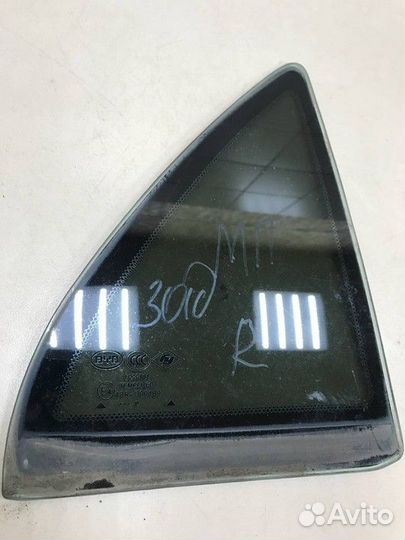 Стекло двери задней правой (форточка) BYD F3