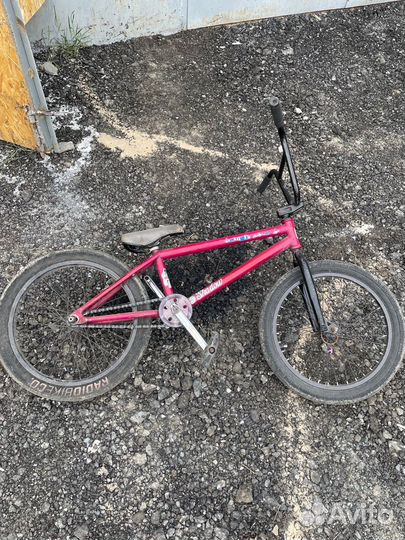 Трюковой велосипед BMX