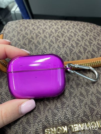 Arpods pro 2 кейс и правый наушник