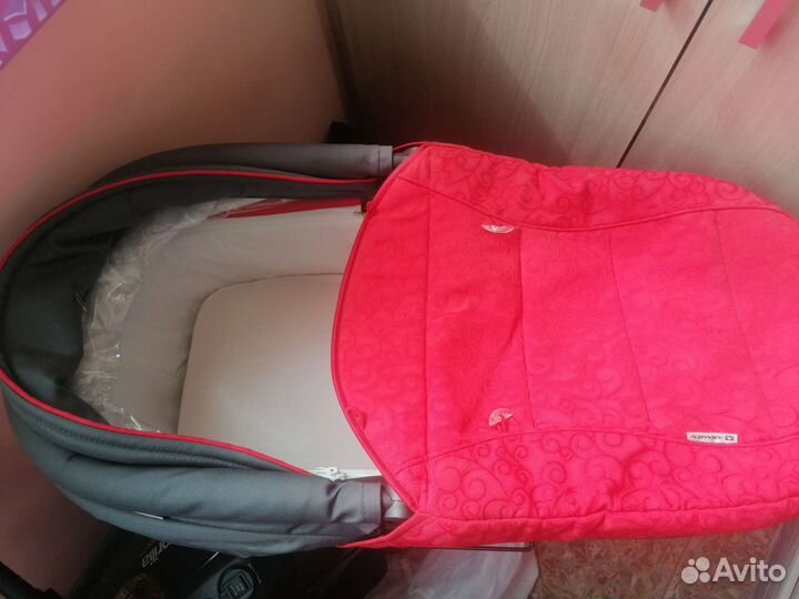 Коляска 2 в 1 adamex