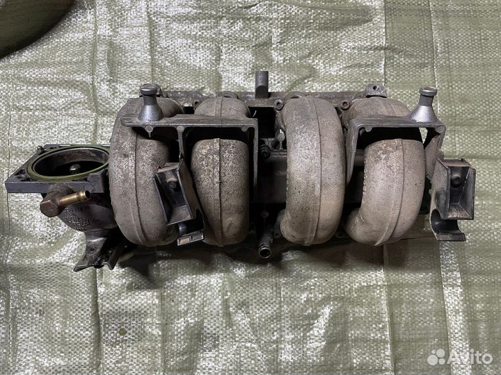 Коллектор впускной Skoda Fabia 2001г 1.4 AUB