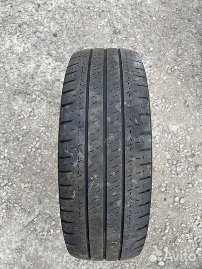 Michelin Agilis 195/70 R15 104R