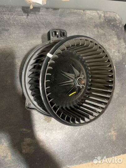 Мотор печки Kia Rio Hyundai Solaris 971114L000