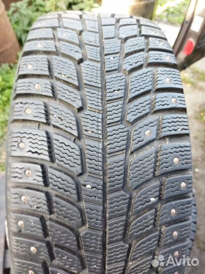 Michelin X-Ice North 235/55 R17