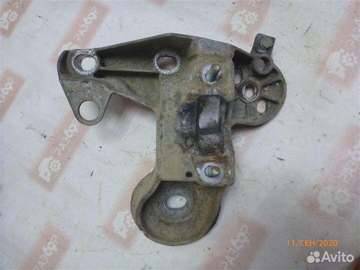 Кронштейн Volkswagen Passat B5 AHL 1998