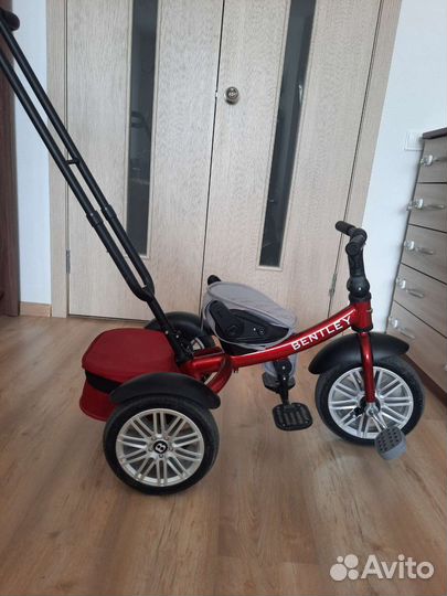 Коляска прогулочная - велосипед с ручкой