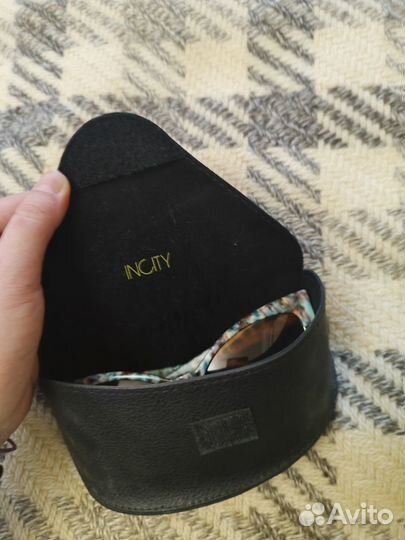 Солнцезащитные очки incity