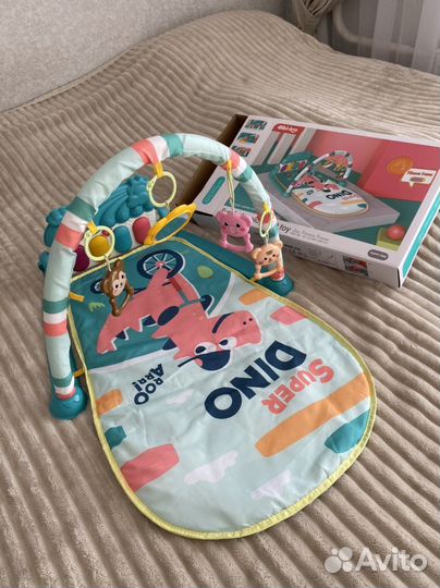 Игровой развивающий коврик