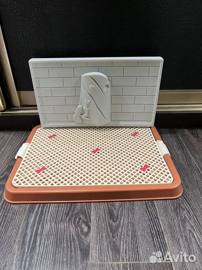 Туалет для собак со стенкой малый