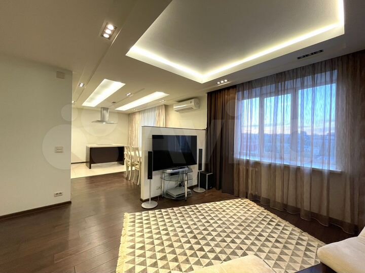 3-к. квартира, 102,4 м², 7/8 эт.