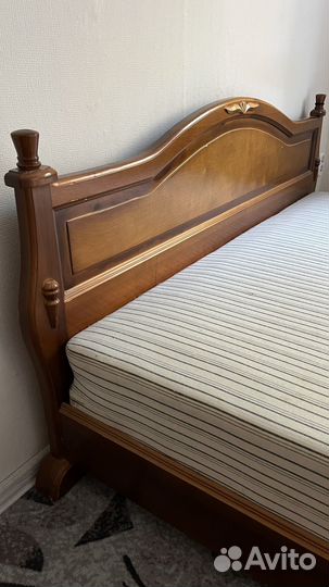 Кровать двухспальная с матрасом бу 160 200